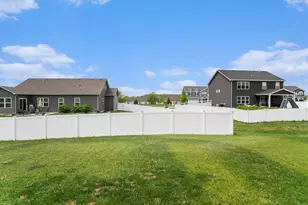 3700 Sagebrook St, Portage, IN 46368 - Photo 38