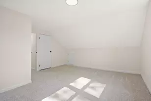 640 Old Forge Rd, Valparaiso, IN 46385 - Photo 8