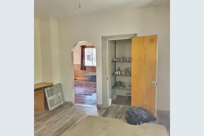 1621 W 10th Street, Michigan City, IN 46360 - Photo 10