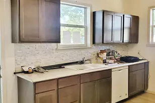 1621 W 10th St, Michigan City, IN 46360 - Photo 6