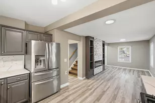 1059 Farrell St, Valparaiso, IN 46385 - Photo 8