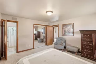 2325 Drop Anchor Dr, Crown Point, IN 46307 - Photo 8