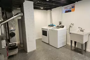 851 Johnson St, Gary, IN 46402 - Photo 18