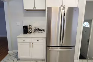 851 Johnson St, Gary, IN 46402 - Photo 6