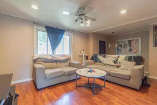 629 W South St, Crown Point, IN 46307 - Photo 2