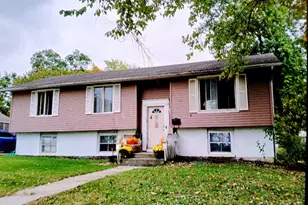 629 W South St, Crown Point, IN 46307 - Photo 12