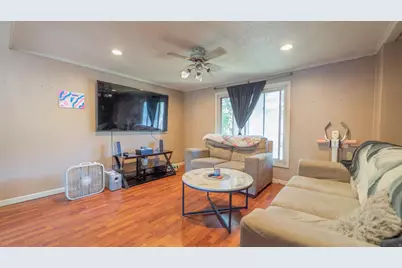 629 W South Street, Crown Point, IN 46307 - Photo 2