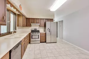 9449 Primrose Ln, Munster, IN 46321 - Photo 8