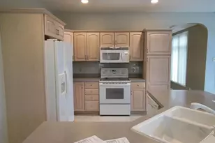 9939 Sequoia Ln, Munster, IN 46321 - Photo 8