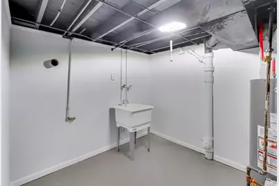 627 W 39th Avenue, Gary, IN 46408 - Photo 32