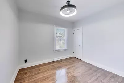 627 W 39th Avenue, Gary, IN 46408 - Photo 12