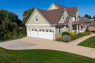 3303 Venice Dr, Valparaiso, IN 46385 - Photo 4