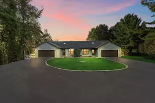 208 E 650 N, Valparaiso, IN 46383 - Photo 2