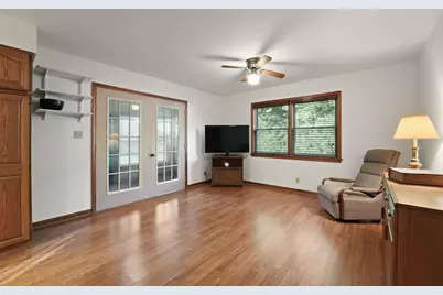 208 E 650 N, Valparaiso, IN 46383 - Photo 12