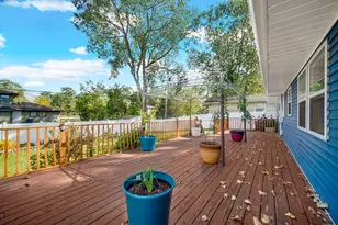 326 Crestwood Dr, Michigan City, IN 46360 - Photo 20