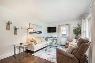 1563 Maine Ave, Michigan City, IN 46360 - Photo 4