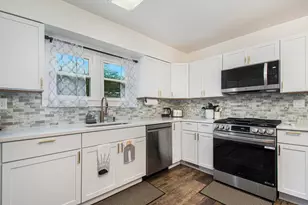 1563 Maine Ave, Michigan City, IN 46360 - Photo 12