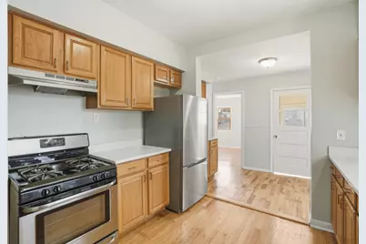 2027 1/2 Davidson Place, Whiting, IN 46394 - Photo 16