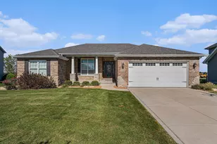 8324 Willow Haven Dr, Saint John, IN 46373 - Photo 6