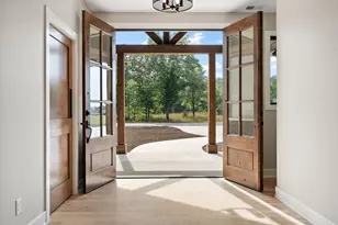 184 E 792 N, Lake Village, IN 46349 - Photo 4