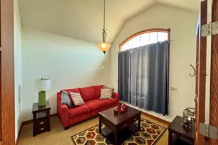 9204 Wright St, Merrillville, IN 46410 - Photo 12