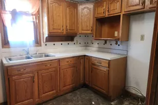 716 W 145th St, East Chicago, IN 46312 - Photo 8