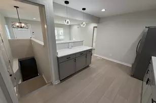 323 King St, Gary, IN 46406 - Photo 4