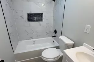 323 King St, Gary, IN 46406 - Photo 8