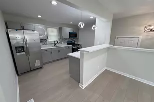 323 King St, Gary, IN 46406 - Photo 6