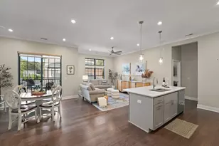 354 W Chicago St, Valparaiso, IN 46383 - Photo 4