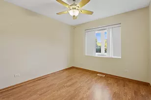 6140 Avocet Cir, Hobart, IN 46342 - Photo 20