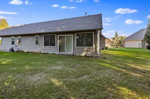 6140 Avocet Cir, Hobart, IN 46342 - Photo 32