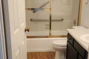 1724 Earthstone Dr, Valparaiso, IN 46383 - Photo 14