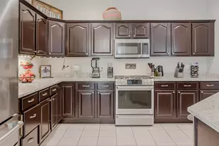 10589 Erie Dr, Crown Point, IN 46307 - Photo 12