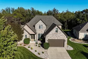 10589 Erie Dr, Crown Point, IN 46307 - Photo 2