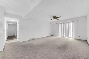 2371 Deerpath Dr, Schererville, IN 46375 - Photo 6