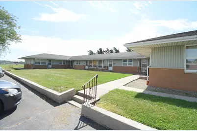 981 E Washington Street, Rensselaer, IN 47978 - Photo 2