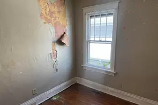 4227 Baring Ave, East Chicago, IN 46312 - Photo 4