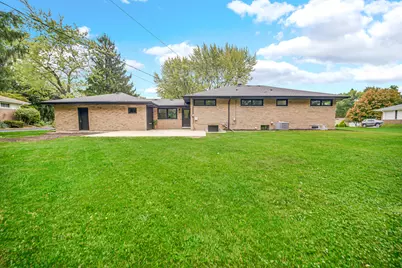 9446 Hilltop Drive, Saint John, IN 46373 - Photo 24