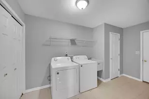 8461 Pierce St, Merrillville, IN 46410 - Photo 18