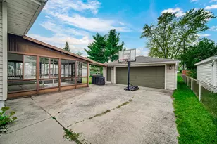 9624 O Day Dr, Highland, IN 46322 - Photo 22