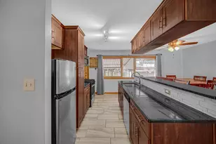 9624 O Day Dr, Highland, IN 46322 - Photo 10