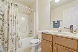 10788 Knickerbocker Ct, Saint John, IN 46373 - Photo 6