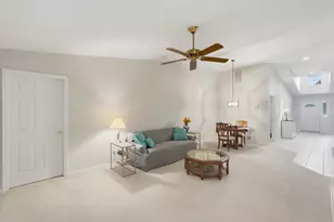 10788 Knickerbocker Ct, Saint John, IN 46373 - Photo 12