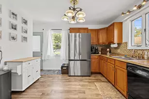 810 E Grace St, Rensselaer, IN 47978 - Photo 6