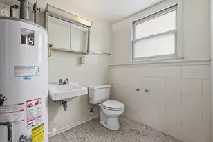 9380 Roosevelt Pl, Crown Point, IN 46307 - Photo 16