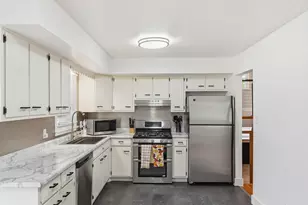 9380 Roosevelt Pl, Crown Point, IN 46307 - Photo 8