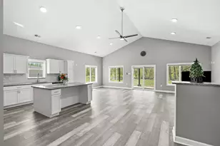 220 N Lake Park Ave, Hobart, IN 46342 - Photo 10