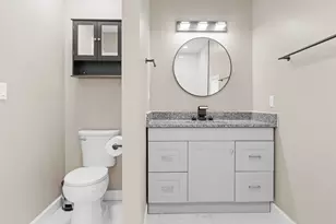 220 N Lake Park Ave, Hobart, IN 46342 - Photo 24