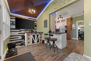 422 Jefferson Ave, Chesterton, IN 46304 - Photo 16